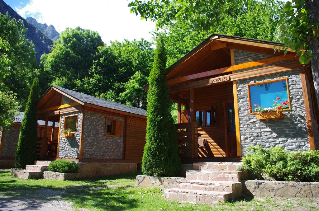 Camping Aneto 贝纳斯克 外观 照片